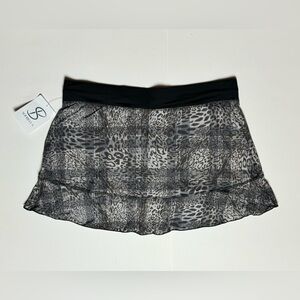 NWT Sofibella Women’s UV Tennis Skort - Black/Gray/White LPD/PLD Print - Size 1X